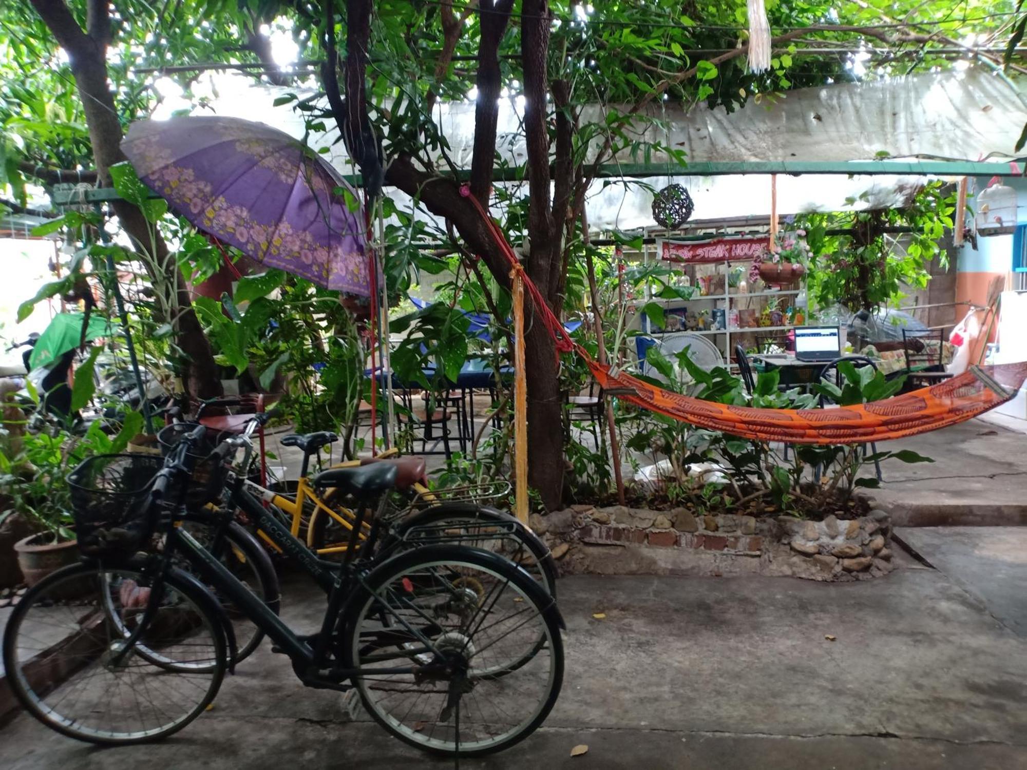 Baanchaokoh Homestay Kanchanaburi Esterno foto