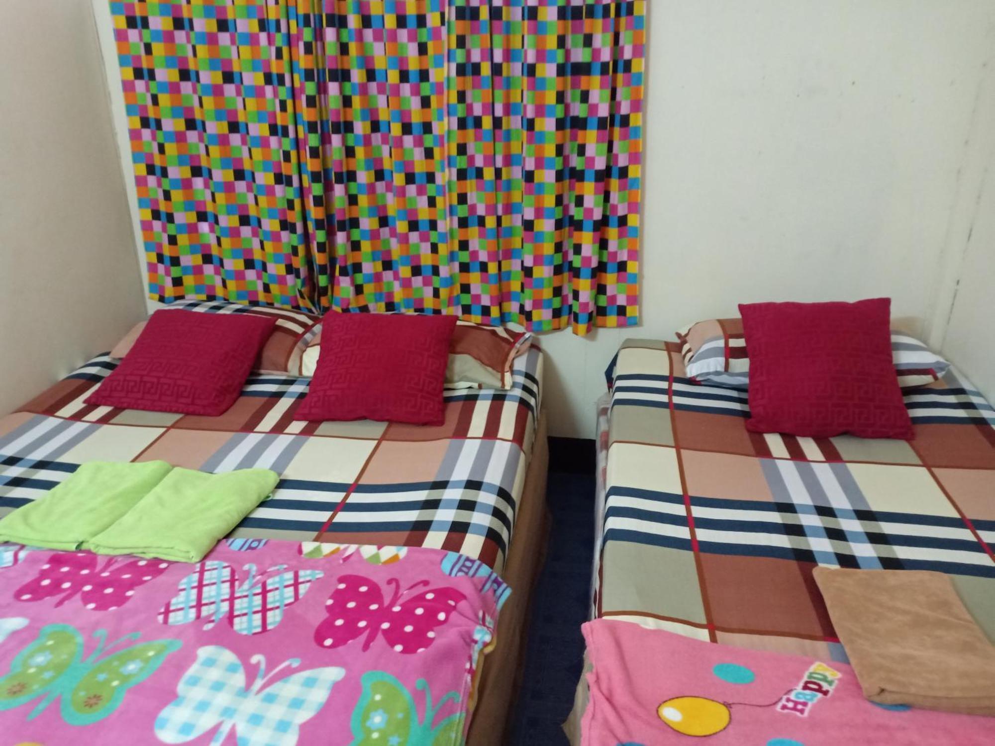 Baanchaokoh Homestay Kanchanaburi Esterno foto
