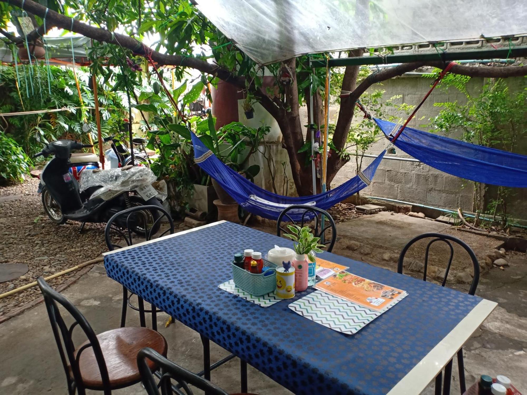 Baanchaokoh Homestay Kanchanaburi Esterno foto