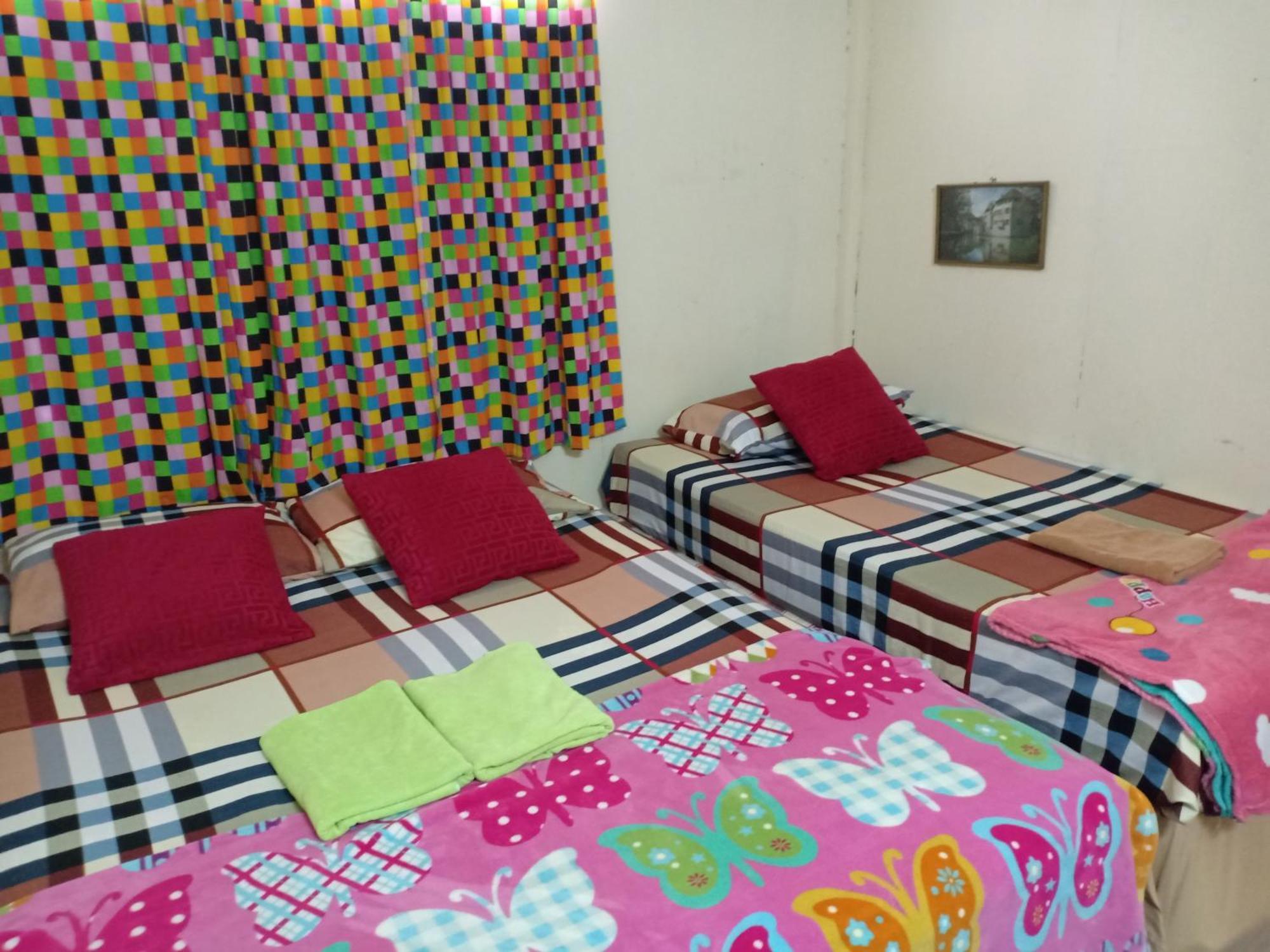Baanchaokoh Homestay Kanchanaburi Esterno foto