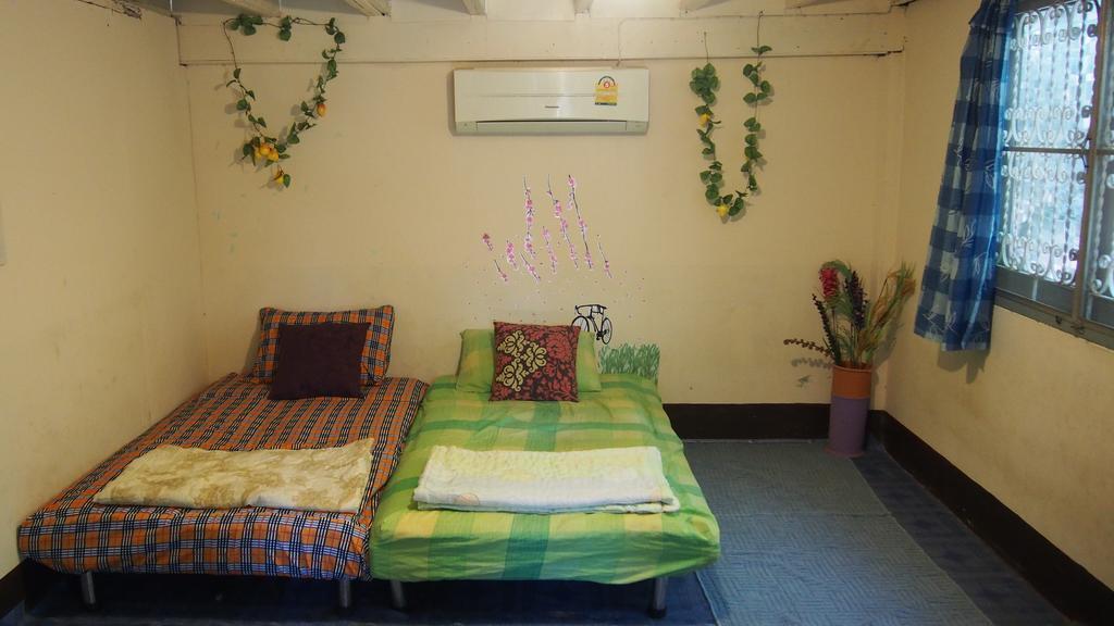 Baanchaokoh Homestay Kanchanaburi Esterno foto