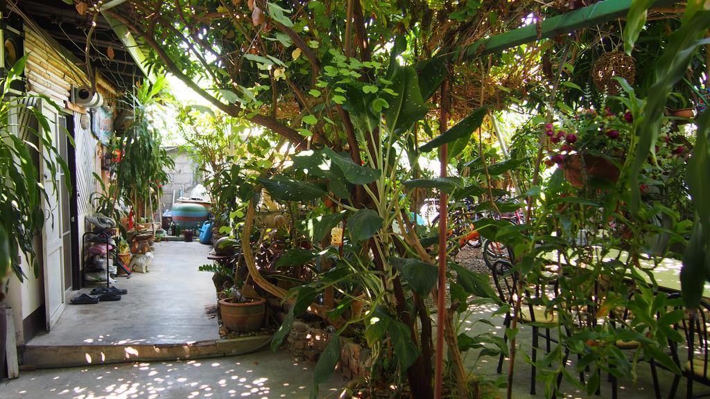 Baanchaokoh Homestay Kanchanaburi Esterno foto