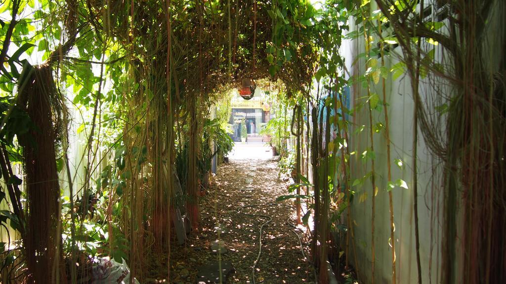 Baanchaokoh Homestay Kanchanaburi Esterno foto