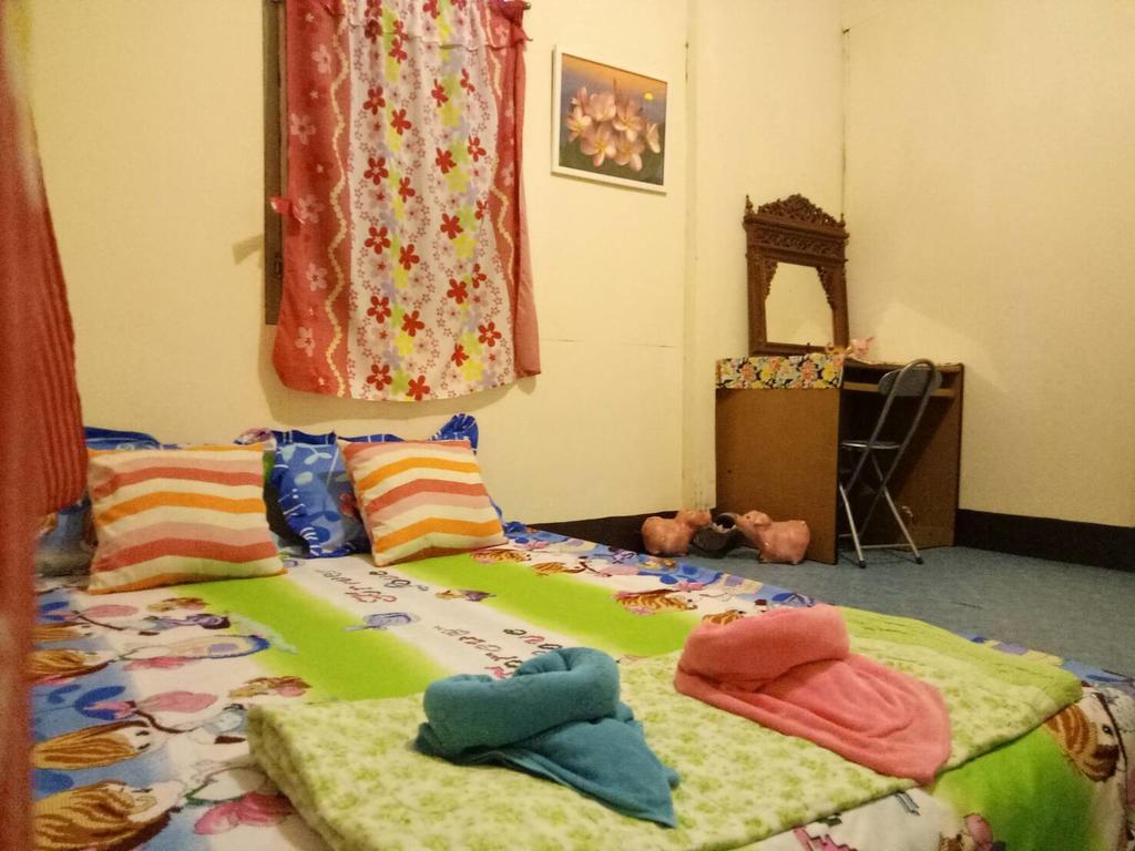 Baanchaokoh Homestay Kanchanaburi Esterno foto