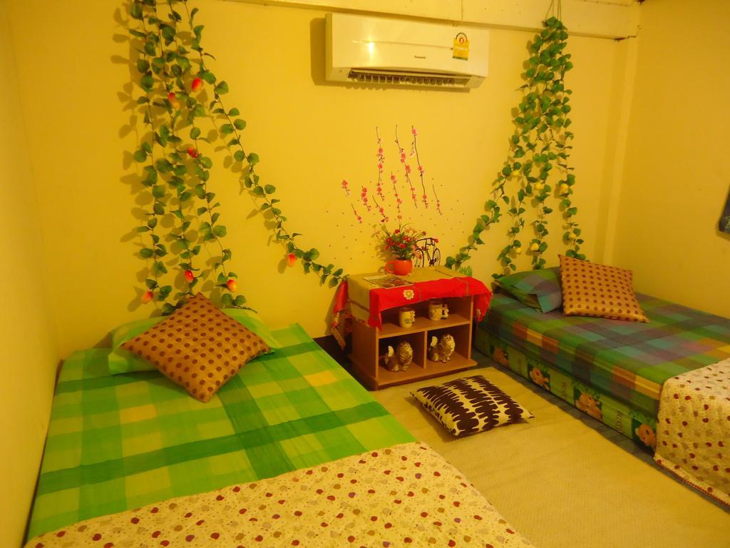 Baanchaokoh Homestay Kanchanaburi Esterno foto